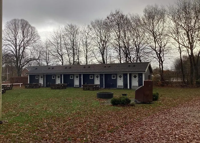 Stay, Steps From Mariehaven * Ansager